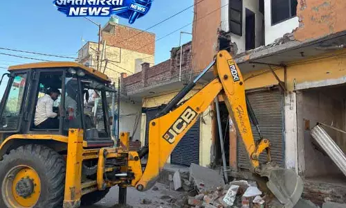 Gurugram HSVP का अतिक्रमण अभियान पहले दिन बेअसर, 44 सेक्टर प्रभावित Gurugram HSVP का अतिक्रमण अभियान पहले दिन बेअसर, 44 सेक्टर प्रभावित