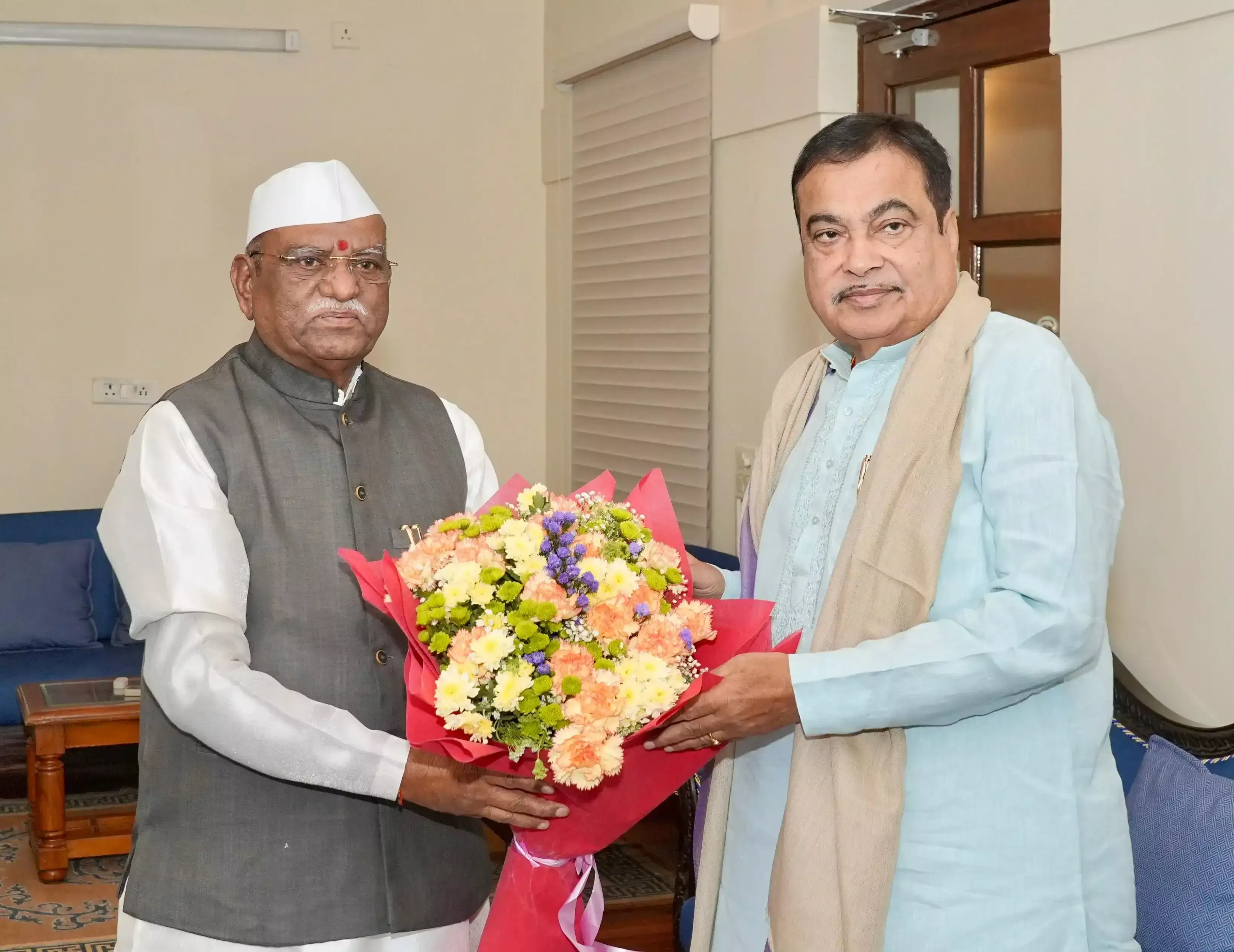 Jaipur: राज्यपाल बागडे की नितिन गडकरी से शिष्टाचार भेंट Jaipur: राज्यपाल बागडे की नितिन गडकरी से शिष्टाचार भेंट
