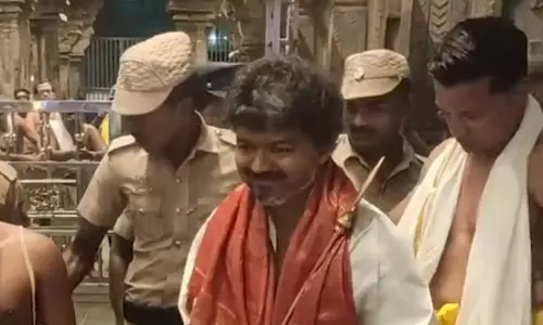 विजय ने 4 मई को होने वाली मतगणना से पहले तिरुचेंदूर मुरुगन मंदिर में की पूजा अर्चना