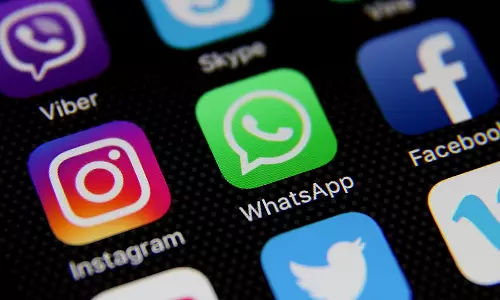 WhatsApp ने डिजिटल अरेस्ट स्कैम में 9,400 अकाउंट्स बैन किए: केंद्र
