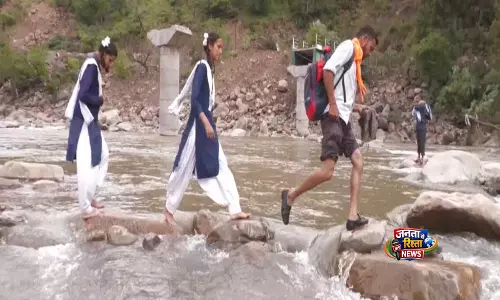 Mizoram: भारी बारिश और भूस्खलन के खतरे के चलते आइजोल में स्कूल बंद