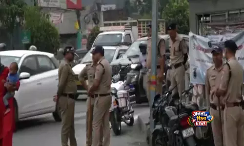 Uttarakhand नारी सम्मान पर एक दिवसीय विशेष विधानसभा सत्र आयोजित करेगा, कड़ी सुरक्षा व्यवस्था लागू Uttarakhand नारी सम्मान पर एक दिवसीय विशेष विधानसभा सत्र आयोजित करेगा, कड़ी सुरक्षा व्यवस्था लागू