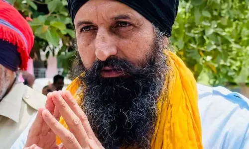 MP Amritpal के सहयोगी के खिलाफ कार्रवाई, पुलिस जांच में जुटी