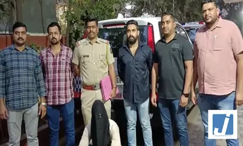 डिजिटल पेमेंट के नाम पर धोखाधड़ी, फर्जी Phone Pe स्क्रीन दिखाकर ठगने वाले दो आरोपी गिरफ्तार डिजिटल पेमेंट के नाम पर धोखाधड़ी, फर्जी Phone Pe स्क्रीन दिखाकर ठगने वाले दो आरोपी गिरफ्तार