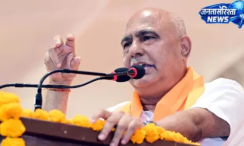 MP BJP: पार्टी कार्यकर्ताओं को ट्रेनिंग देने के लिए मई में ओरछा में राज्य कार्यकारिणी की मीटिंग तय MP BJP: पार्टी कार्यकर्ताओं को ट्रेनिंग देने के लिए मई में ओरछा में राज्य कार्यकारिणी की मीटिंग तय