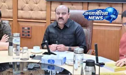 Jammu में उपमुख्यमंत्री ने गैर-मुमकिन खादों के मुद्दे पर बैठक की अध्यक्षता Jammu में उपमुख्यमंत्री ने गैर-मुमकिन खादों के मुद्दे पर बैठक की अध्यक्षता