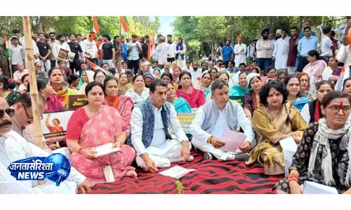 नारी शक्ति के समर्थन में Kathua में प्रिया की अगुवाई में आक्रोश रैली