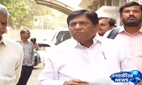 BRS नेताओं ने CEO से चुनाव से पहले वोटर लिस्ट में मज़बूती से बदलाव करने की अपील की BRS नेताओं ने CEO से चुनाव से पहले वोटर लिस्ट में मज़बूती से बदलाव करने की अपील की
