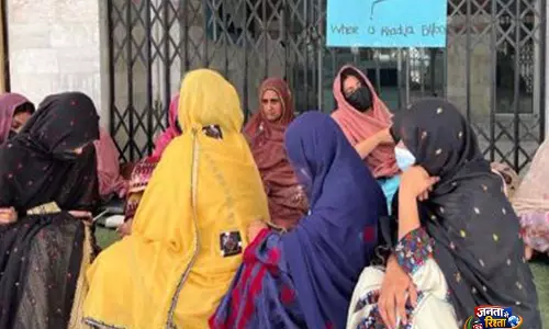 Pakistan: खदीजा बलूच मामले में क्वेटा में विरोध जारी, छठे दिन भी प्रदर्शन Pakistan: खदीजा बलूच मामले में क्वेटा में विरोध जारी, छठे दिन भी प्रदर्शन