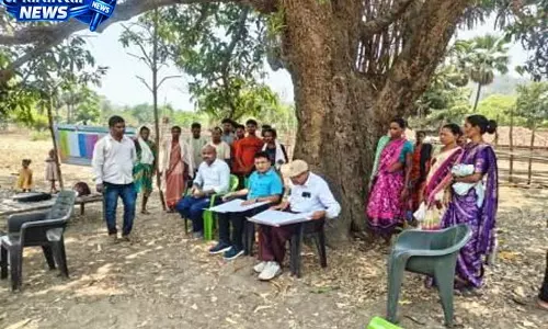 अपर कलेक्टर ने किया कांडलापरती सैचुरेशन शिविर का निरीक्षण अपर कलेक्टर ने किया कांडलापरती सैचुरेशन शिविर का निरीक्षण