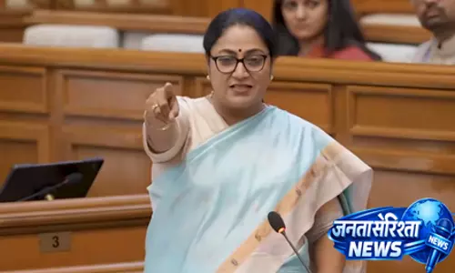बेटियों की हार में लोकतंत्र की जीत कैसे हो सकती है : रेखा गुप्ता बेटियों की हार में लोकतंत्र की जीत कैसे हो सकती है : रेखा गुप्ता
