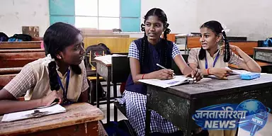 सरकारी स्कूलों में स्टूडेंट्स की गैरहाजिरी एक लाख के पार: Education Department सरकारी स्कूलों में स्टूडेंट्स की गैरहाजिरी एक लाख के पार: Education Department