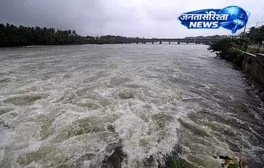 Tamil Nadu: कावेरी मैनेजमेंट कमीशन बैठक टालने की मांग तेज Tamil Nadu: कावेरी मैनेजमेंट कमीशन बैठक टालने की मांग तेज