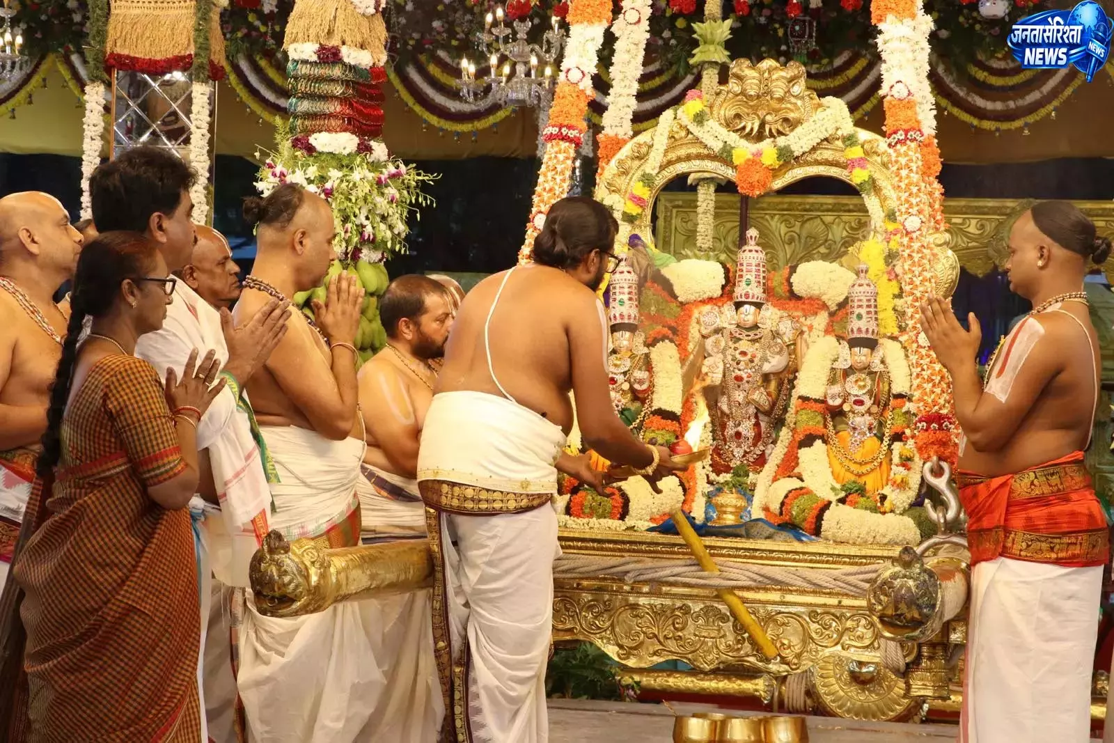 Andhra: हजारों लोग पद्मावती श्रीनिवास परिणयोत्सव के साक्षी बने Andhra: हजारों लोग पद्मावती श्रीनिवास परिणयोत्सव के साक्षी बने
