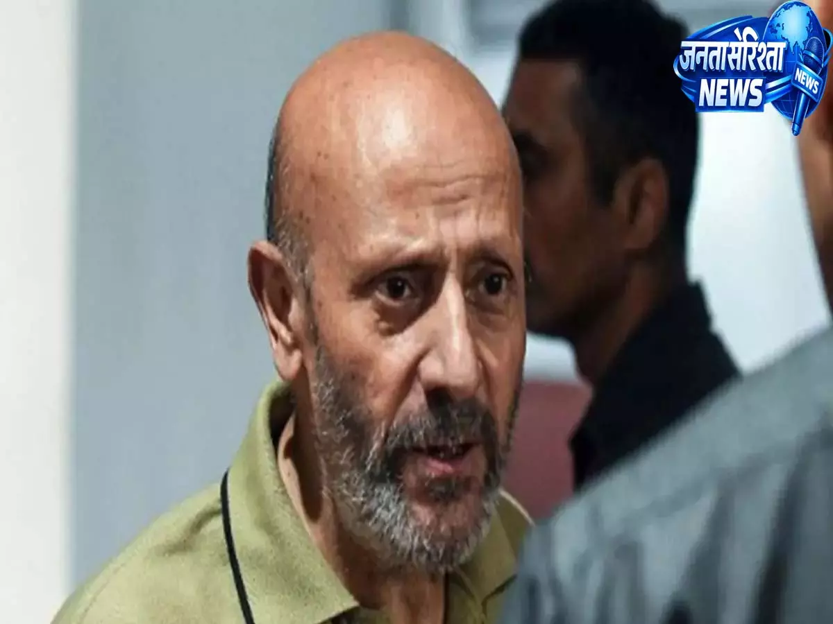 दिल्ली हाई कोर्ट ने बारामूला के सांसद इंजीनियर राशिद को बीमार पिता से मिलने के लिए अंतरिम ज़मानत दी दिल्ली हाई कोर्ट ने बारामूला के सांसद इंजीनियर राशिद को बीमार पिता से मिलने के लिए अंतरिम ज़मानत दी