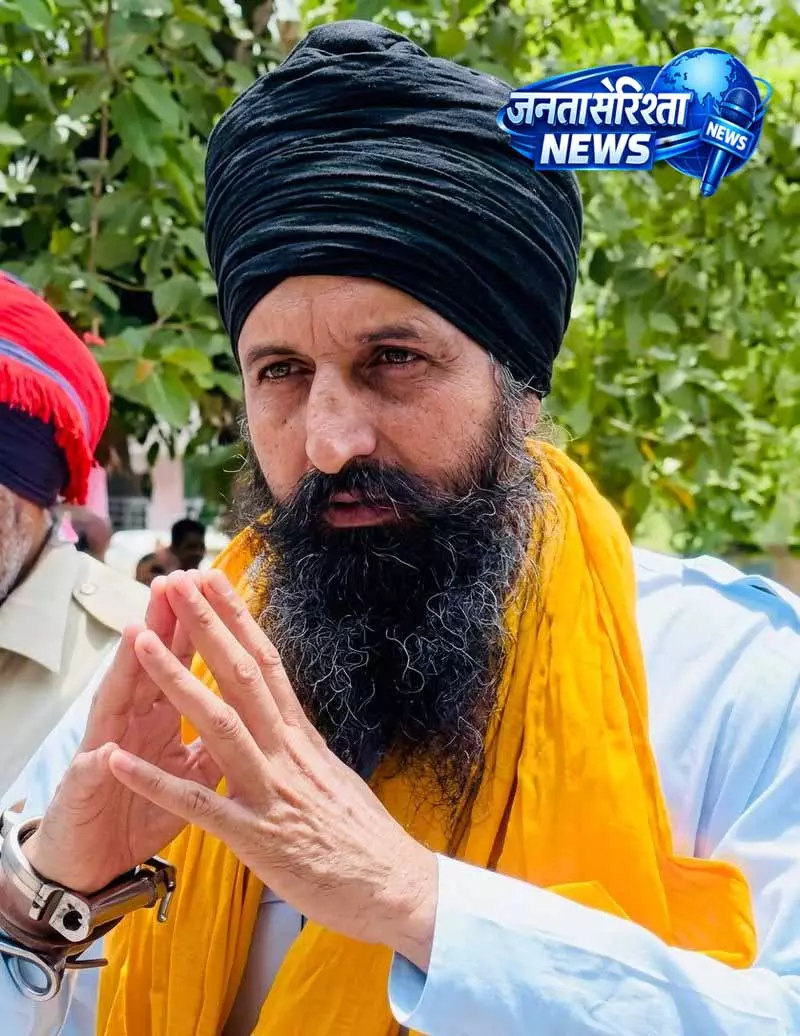 MP Amritpal के सहयोगी के खिलाफ कार्रवाई, पुलिस जांच में जुटी MP Amritpal के सहयोगी के खिलाफ कार्रवाई, पुलिस जांच में जुटी