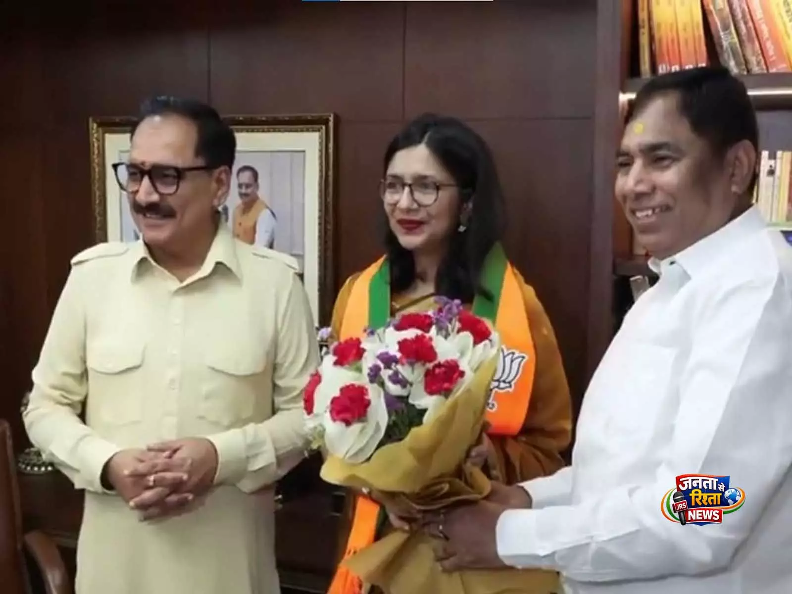 स्वाति मालीवाल दिल्ली BJP प्रमुख वीरेंद्र सचदेवा की मौजूदगी में औपचारिक रूप से भाजपा में शामिल हुईं स्वाति मालीवाल दिल्ली BJP प्रमुख वीरेंद्र सचदेवा की मौजूदगी में औपचारिक रूप से भाजपा में शामिल हुईं