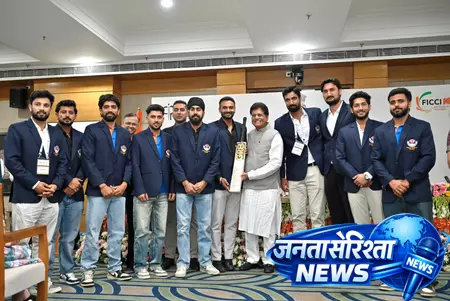 जम्मू-कश्मीर क्रिकेट टीम ने पीयूष गोयल को भेंट किया जीआई-टैग वाला विलो बैट जम्मू-कश्मीर क्रिकेट टीम ने पीयूष गोयल को भेंट किया जीआई-टैग वाला विलो बैट