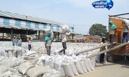 Haryana में गेहूं की बंपर आवक, धीमी उठान से मंडियों पर दबाव