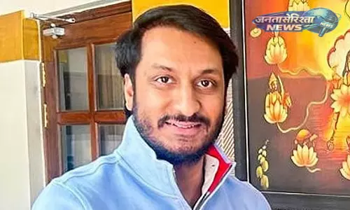 पार्थ पवार के एयरक्राफ्ट सफर पर विवाद, VSR एविएशन बुकिंग को बताया प्रशासनिक गलती पार्थ पवार के एयरक्राफ्ट सफर पर विवाद, VSR एविएशन बुकिंग को बताया प्रशासनिक गलती