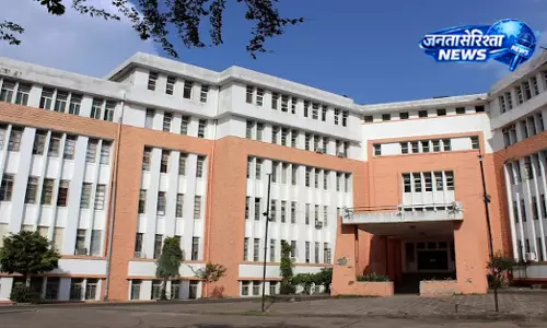 Mumbai : एडेड प्राइवेट कॉलेजों को यूनिवर्सिटी बनाने पर नई पॉलिसी ड्राफ्ट की तैयारी Mumbai : एडेड प्राइवेट कॉलेजों को यूनिवर्सिटी बनाने पर नई पॉलिसी ड्राफ्ट की तैयारी