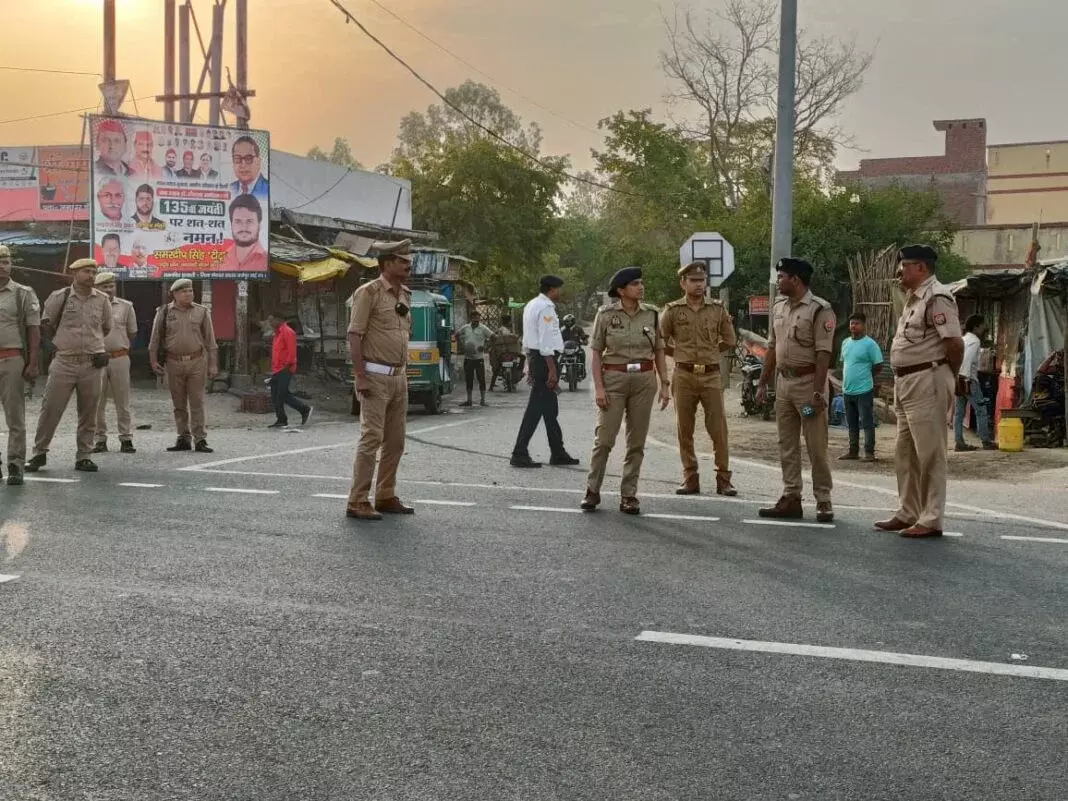 Hardoi: प्रधानमंत्री के हरदोई दौरे से पहले सुरक्षा कड़ी Hardoi: प्रधानमंत्री के हरदोई दौरे से पहले सुरक्षा कड़ी