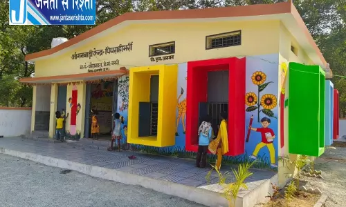 नन्हे कदम गढ़ेगें सशक्त भारत का भविष्य, आंगनबाड़ी केंद्रों का नया रूप, नई दिशा नन्हे कदम गढ़ेगें सशक्त भारत का भविष्य, आंगनबाड़ी केंद्रों का नया रूप, नई दिशा