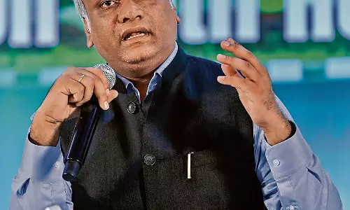बेंगलुरु के लिए टॉप पोजीशन: Minister Priyank Kharge बेंगलुरु के लिए टॉप पोजीशन: Minister Priyank Kharge