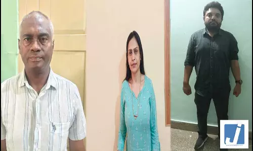 फरार स्त्री रोग विशेषज्ञ की तलाश में पुलिस, तीन डॉक्टर गिरफ्तार, जानें पूरा मामला