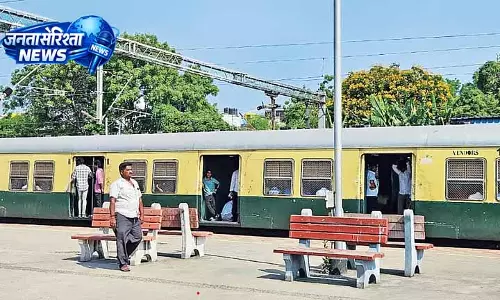 Chennai रेलवे स्टेशनों पर छोटी छतों से धूप की समस्या Chennai रेलवे स्टेशनों पर छोटी छतों से धूप की समस्या