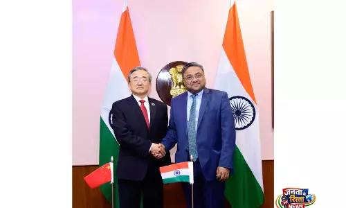विदेश मंत्रालय के सचिव (पश्चिम) ने China के विशेष दूत के साथ वैश्विक जलवायु एजेंडे पर बातचीत की