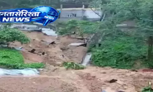 Mizoram: तूफान और लैंडस्लाइड से 77 घर क्षतिग्रस्त, कई जिलों में स्कूल बंद Mizoram: तूफान और लैंडस्लाइड से 77 घर क्षतिग्रस्त, कई जिलों में स्कूल बंद