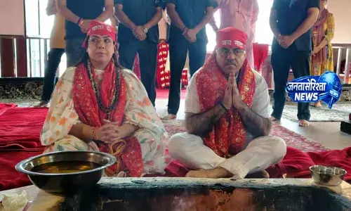 Tarun Chugh ने शांति और समृद्धि के लिए माता वैष्णो देवी मंदिर में आशीर्वाद लिया Tarun Chugh ने शांति और समृद्धि के लिए माता वैष्णो देवी मंदिर में आशीर्वाद लिया