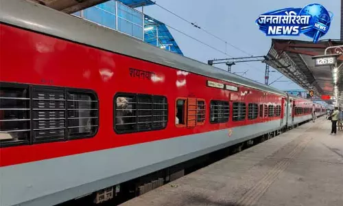 Jammu: यात्रियों में हड़कंप, प्रशासन ने तत्काल राहत उपाय किए Jammu: यात्रियों में हड़कंप, प्रशासन ने तत्काल राहत उपाय किए