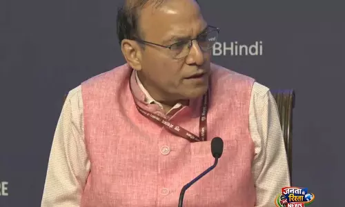 पिछले 24 घंटों में खाड़ी क्षेत्र से 29 भारतीय नाविकों को वापस लाया गया: Shipping Ministry पिछले 24 घंटों में खाड़ी क्षेत्र से 29 भारतीय नाविकों को वापस लाया गया: Shipping Ministry
