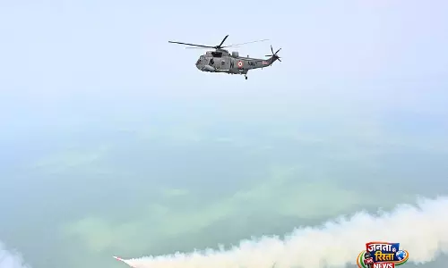 DRDO और इंडियन नेवी ने NASM-SR मिसाइलों का पहला सफल साल्वो किया लॉन्च DRDO और इंडियन नेवी ने NASM-SR मिसाइलों का पहला सफल साल्वो किया लॉन्च