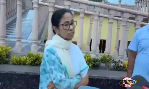 ममता बनर्जी का दावा, ऊपर से निर्देश हैं... BJP सेंट्रल फोर्स को पश्चिम बंगाल में अत्याचार करने का निर्देश दे रही ममता बनर्जी का दावा, ऊपर से निर्देश हैं... BJP सेंट्रल फोर्स को पश्चिम बंगाल में अत्याचार करने का निर्देश दे रही