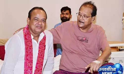 Ranchi: राधा कृष्ण किशोर की सेहत में सुधार, अंसारी ने की मुलाकात Ranchi: राधा कृष्ण किशोर की सेहत में सुधार, अंसारी ने की मुलाकात