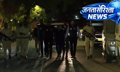 नारकोटिक्स कंट्रोल ब्यूरो के दफ्तर पहुंचा कुख्यात स्मगलर सलीम डोला नारकोटिक्स कंट्रोल ब्यूरो के दफ्तर पहुंचा कुख्यात स्मगलर सलीम डोला