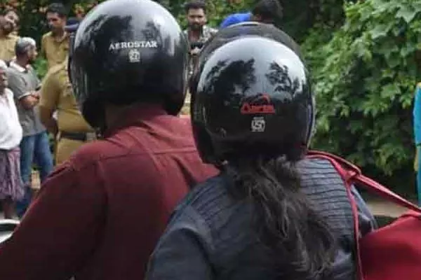 हेलमेट नहीं पहनने पर लाइसेंस निरस्त की होगी कार्रवाई, एक्शन में RTO हेलमेट नहीं पहनने पर लाइसेंस निरस्त की होगी कार्रवाई, एक्शन में RTO