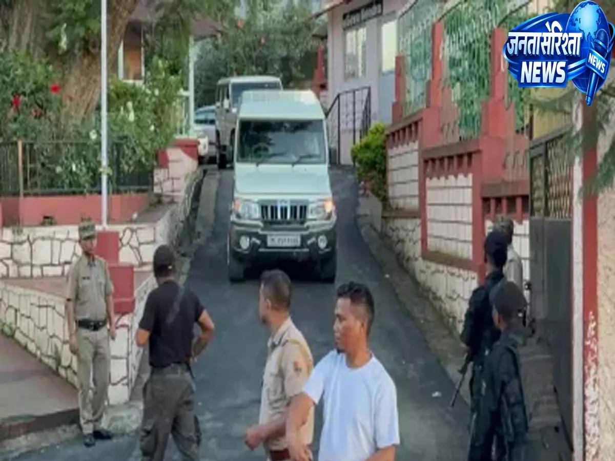 Meghalaya: सोनम रघुवंशी को पति की हत्या के मामले में ज़मानत मिली Meghalaya: सोनम रघुवंशी को पति की हत्या के मामले में ज़मानत मिली
