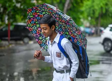 NCR में बारिश से गर्मी से राहत, मौसम विभाग का येलो अलर्ट जारी, अगले सप्ताह तक ऐसा ही रहेगा मौसम NCR में बारिश से गर्मी से राहत, मौसम विभाग का येलो अलर्ट जारी, अगले सप्ताह तक ऐसा ही रहेगा मौसम