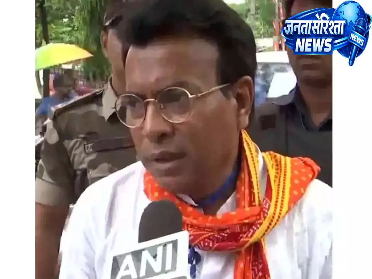 BJP नेता रुद्रनील घोष का आरोप: 25 साल पहले मृत वोटरों के नाम नहीं हटाए गए, ममता बनर्जी पर निशाना BJP नेता रुद्रनील घोष का आरोप: 25 साल पहले मृत वोटरों के नाम नहीं हटाए गए, ममता बनर्जी पर निशाना