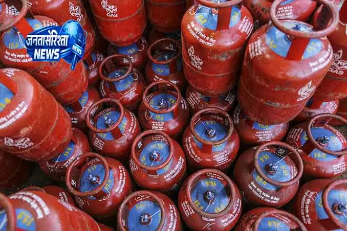 Tamil Nadu में ईंधन और एलपीजी की कोई कमी नहीं: तेल कंपनियां Tamil Nadu में ईंधन और एलपीजी की कोई कमी नहीं: तेल कंपनियां