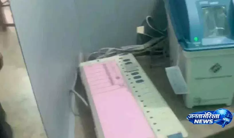 अगर EVM के बटन टेप किए गए तो दोबारा वोटिंग होगी: बंगाल चुनाव अधिकारी अगर EVM के बटन टेप किए गए तो दोबारा वोटिंग होगी: बंगाल चुनाव अधिकारी