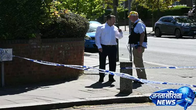 North London में यहूदी विरोधी हमलों में बढ़ोतरी, दो लोगों को चाकू मारा गया, संदिग्ध गिरफ्तार North London में यहूदी विरोधी हमलों में बढ़ोतरी, दो लोगों को चाकू मारा गया, संदिग्ध गिरफ्तार