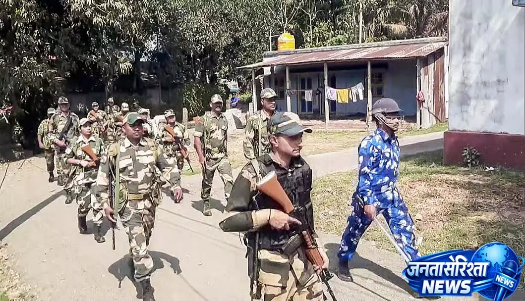 EC ने कानून-व्यवस्था के लिए पश्चिम बंगाल में चुनाव के बाद 700 सीएपीएफ कंपनियों को रखा EC ने कानून-व्यवस्था के लिए पश्चिम बंगाल में चुनाव के बाद 700 सीएपीएफ कंपनियों को रखा