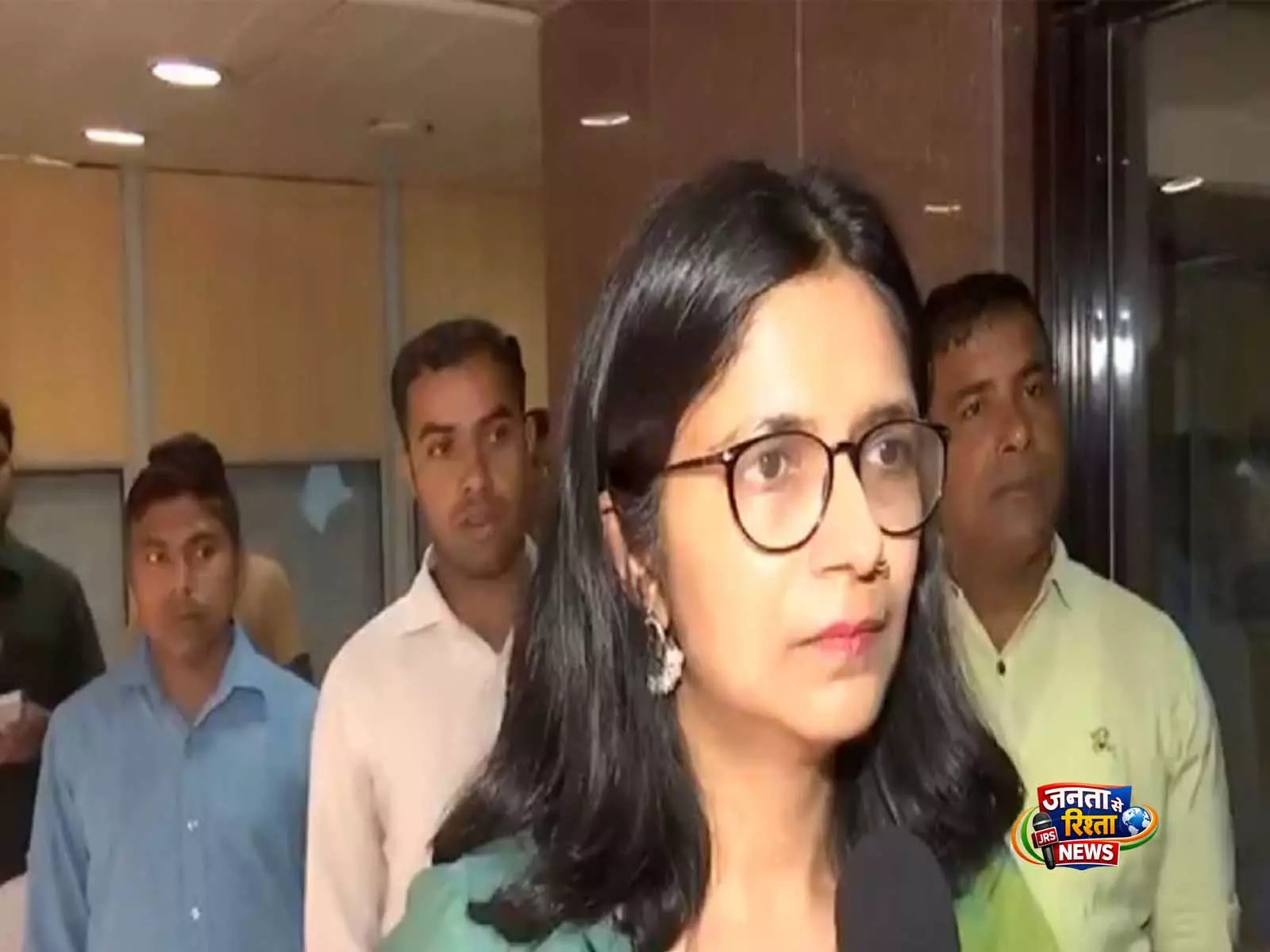 स्वाति मालीवाल ने MCD चुनाव न लड़ने पर AAP पर निशाना साधा स्वाति मालीवाल ने MCD चुनाव न लड़ने पर AAP पर निशाना साधा