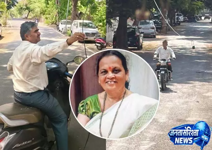 सड़क किनारे Cable Wire से टकराने पर महिला बाइकर की मौत, दूसरा गंभीर रूप से घायल सड़क किनारे Cable Wire से टकराने पर महिला बाइकर की मौत, दूसरा गंभीर रूप से घायल