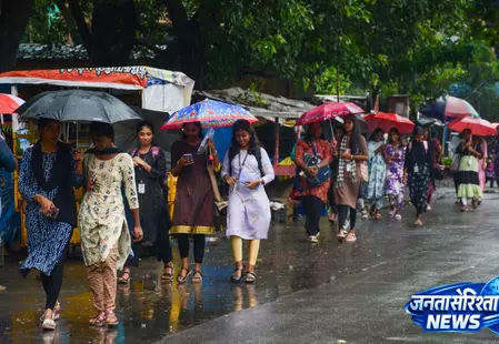 तमिलनाडु में अगले तीन दिनों तक भारी बारिश की संभावना, मौसम विभाग की चेतावनी तमिलनाडु में अगले तीन दिनों तक भारी बारिश की संभावना, मौसम विभाग की चेतावनी